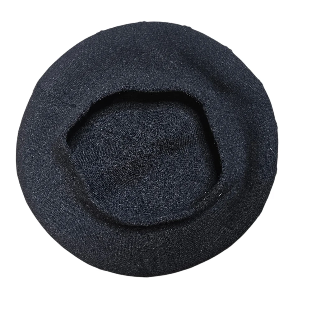 Vintage Black Knit Beret Classic French Wool-Feel Hat Timeless Parisian Style - Picture 6 of 6